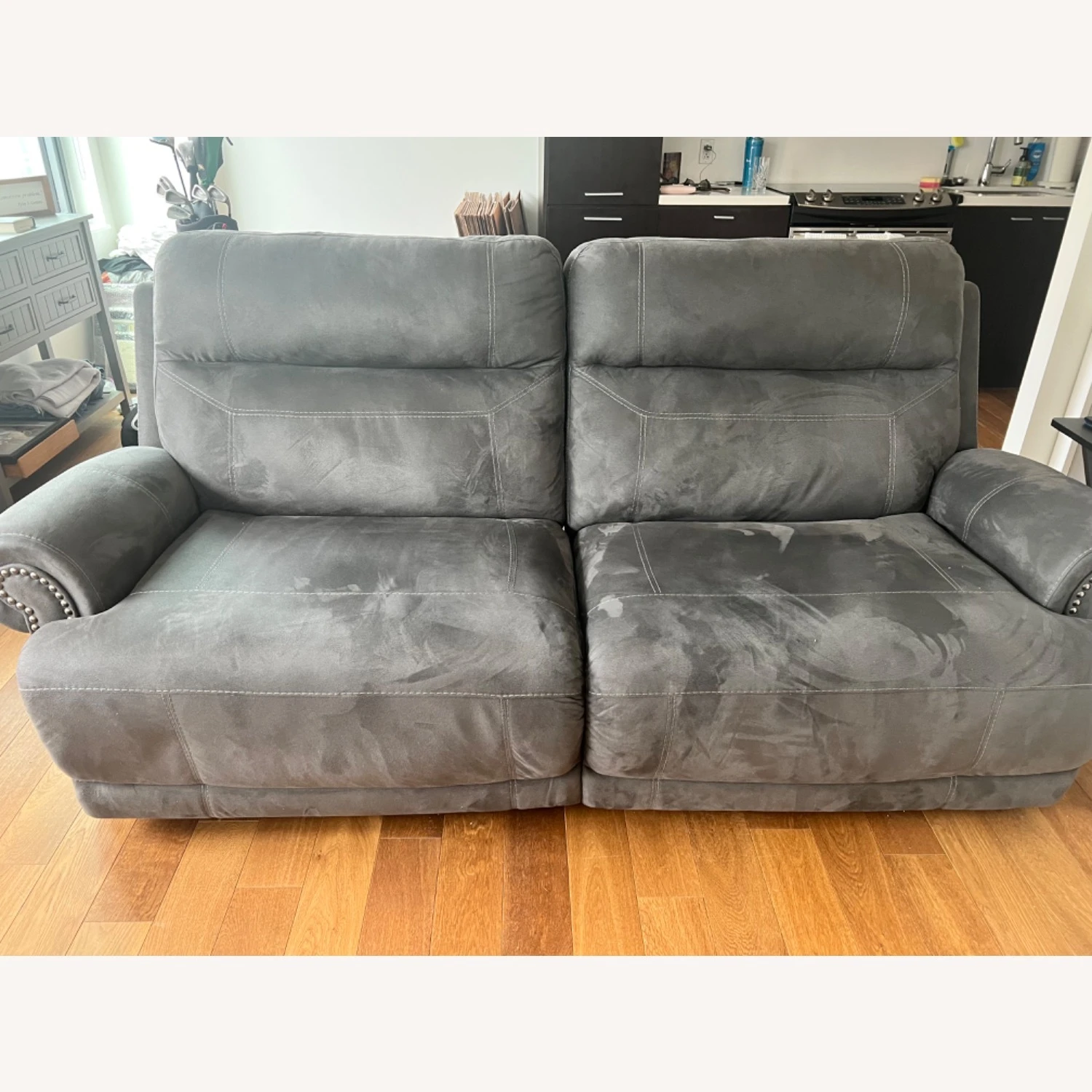 Ashley Furniture Classic Oversized Recliner 5 Ashley Furniture Classic Oversized Recliner - Image 5