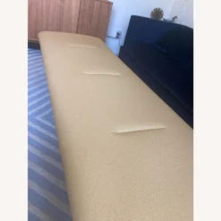 Rare Knoll Bench/Day Bed By Hannah And Morrison - 1500 1500 frame 0 2333